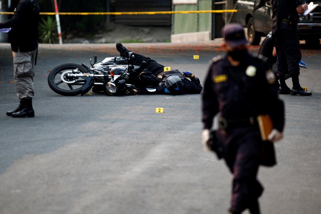 El Salvador je ena najbolj nevarnih držav na svetu. FOTO: Jose Cabezas/Reuters