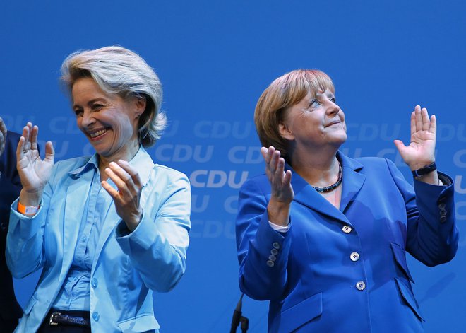 Predsednica evropske komisije Ursula von der Leyen in kanclerka Angela Merkel. Foto Reuters