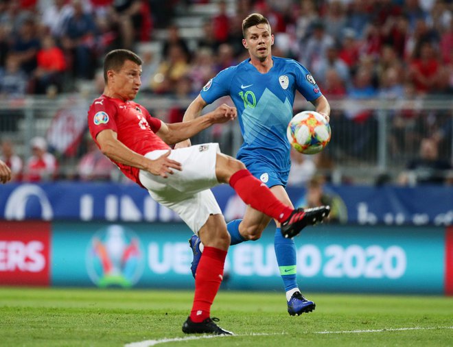 Slovenski reprezentant Miha Zajc je član turškega nogometnega velikana Fenerbahčeja. FOTO: Reuters