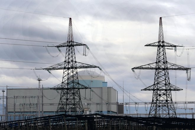 Jedrska elektrarna Krško bo verjetneje obratovala dlje kot do 2023. FOTO: Tomi Lombar
