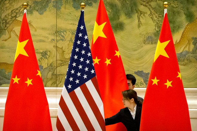 Čeprav je nezaupanje med ZDA in Kitajsko na najvišji ravni po letu 1979, sta obe strani sklenili, da se morata pogovarjati. FOTO: Reuters