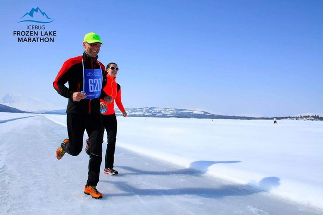 Klemen Stanovnik je na severu Evrope vzljubil tek. Med drugim se je udeležil tudi maratona po zaledenelem jezeru na Norveškem.<br />
FOTO: Osebni arhiv