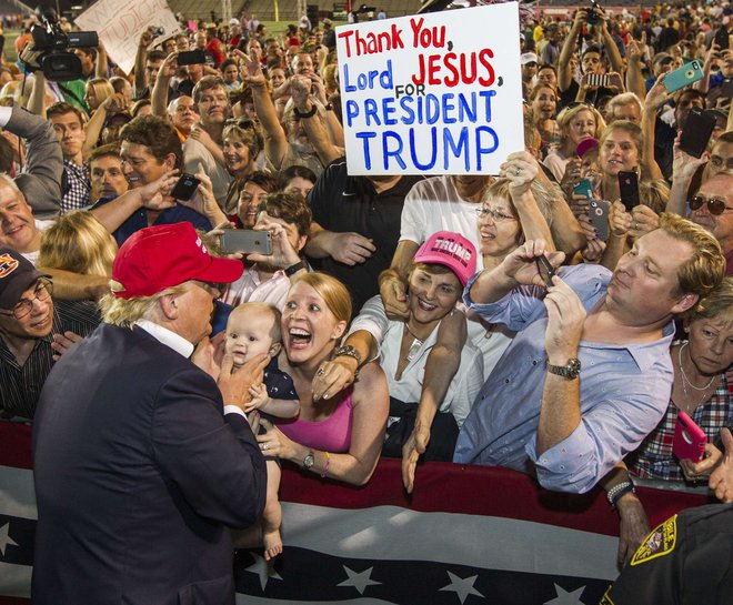 Nekateri krivdo pripisujejo tudi retoriki, ki jo spodbuja republikanski predsednik Donald Trump. FOTO: Mark Wallheiser AFP – International News Agency