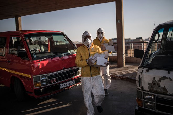 Koronavirus je Južno Afriko najhuje prizadel med vsemi državami v podsaharski Afriki. V Nedeljo je število okuženih naraslo že na več 10.000. FOTO: Marco Longari/AFP