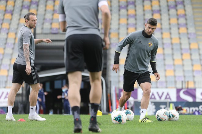 V Ljudskem vrtu so s treningi začeli v petek in nadaljevali danes. FOTO: NK Maribor