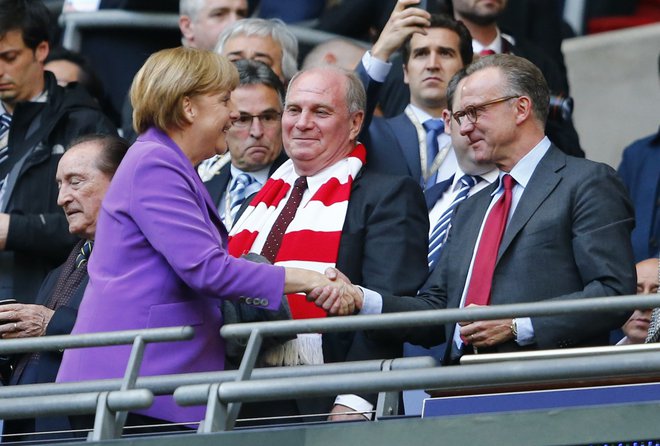 <strong>Karl-Heinz Rummenigge </strong>je ponosen na rojakinjo<strong> Angelo Merkel,</strong> ki je Nemčijo vrnila tudi na nogometni zemljevid. FOTO: Reuters