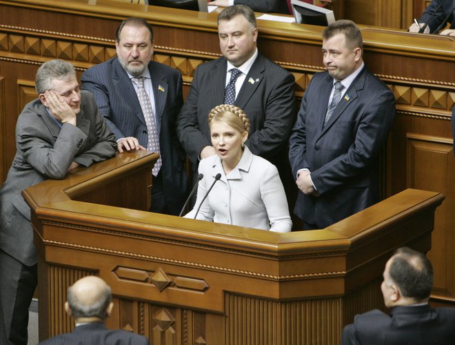 Nekdanja sovoditeljica prevrata, ki so ga leta 2004 poimenovali oranžna revolucija, je bila pred devetimi leti zaradi zlorabe položaja obsojena na sedem let zapora. Foto: Reuters