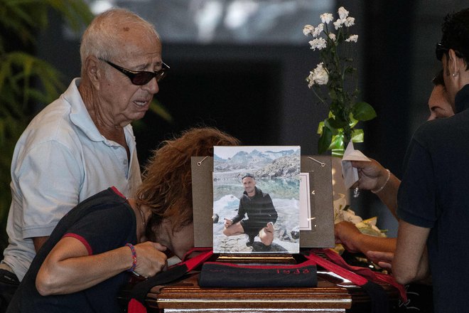 V Italiji je danes dan žalovanja. FOTO: Marco Bertorello/Afp