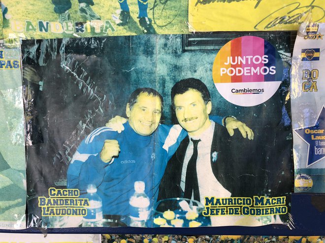 Argentinski predsednik Mauricio Macri ima med navijači Boce Juniors veliko podpornikov. FOTO: Aljaž Vrabec