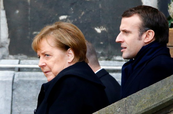 Danes se bosta v Parizu srečala kanclerka Angela Merkel in francoski predsednik Emmanuel Macron. Foto: Reuters