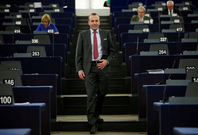 Manfred Weber je poudaril, da je Evropska unija gospodarsko enako močna kot ZDA. Foto: Reuters