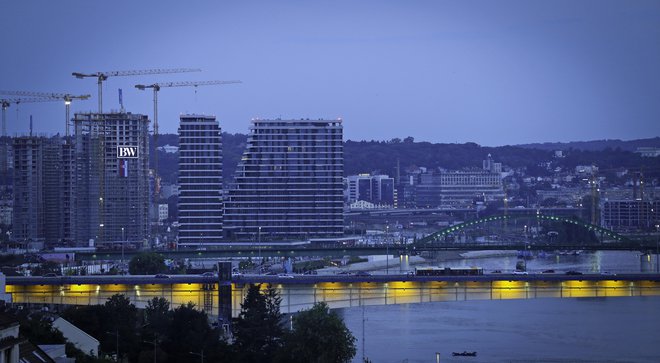 V Srbiji so priložnosti za slovenska podjetja tudi v gradbeništvu. Foto Jože Suhadolnik