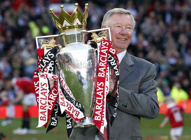 Sloviti sir Alex Ferguson je leta 2009 kot zadnji trener v premier league ubranil naslov angleškega prvaka na klopi Manchester Uniteda. FOTO: Reuters