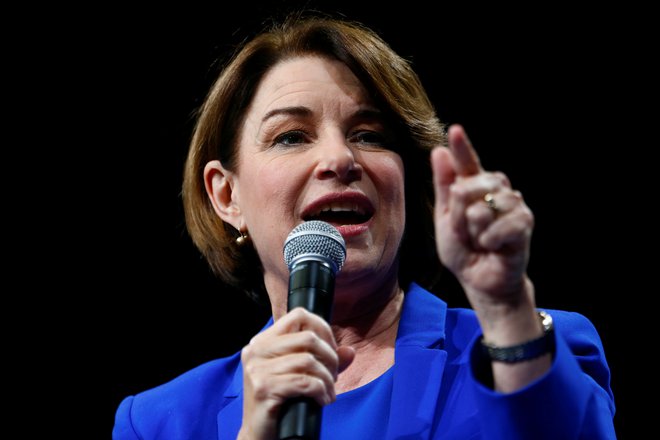 Amy Klobuchar je edina med demokratskimi predsedniškimi kandidati že zmagovala na tradicionalnem republikanskem terenu. Foto: Reuters