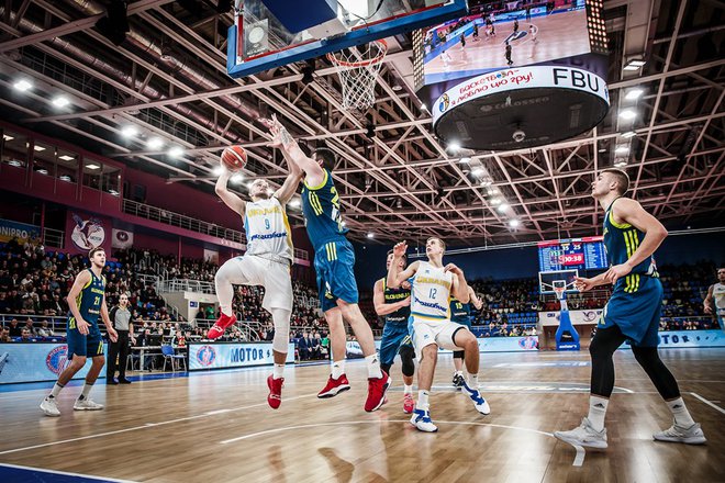 Tekma v Zaporožju je ena od tistih, ki bi jih želeli izbrisati iz zgodovine slovenske košarke. FOTO: FIBA