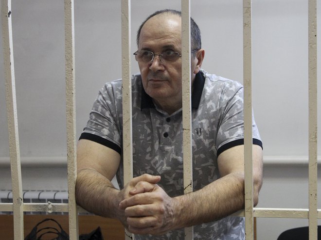 Ojub Titijev je v zaporu v Groznem že od januarja letos. FOTO: AP