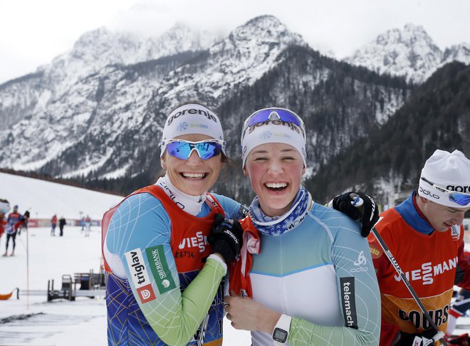 Katja Višnar (levo) in Anamarija Lampič sta bili v Estoni lahko zadovoljni. FOTO: Matej Družnik/Delo