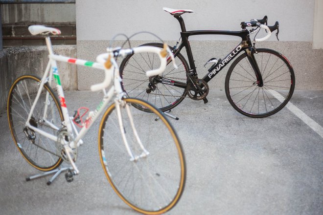 Naš preskus gotovo ni bil znanstven, toda že razlika na tako kratkem klancu pomeni, da lahko mirno rečeno, da je pinarello veliko boljši na vzponih; v vožnji na Vršič bi se razlika lahko merila v minutah. FOTO: Mark Koghee
