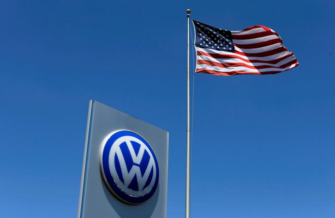 Volkswagen v ZDA utegne dobiti še nove milijardne kazni zaradi afere Dieselgate.&nbsp; FOTO: Mike Blake/Reuters