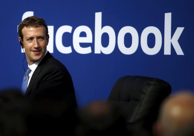 Zuckerberg je kritiziral potezo Twitterja proti svojemu najbolj znanemu uporabniku predsedniku Donaldu Trumpu. FOTO: Stephen Lam/Reuters