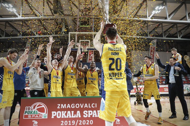 16. februarja letos je Koper Primorska tretjič zapored osvojila pokal Spar. FOTO: Uroš Hočevar