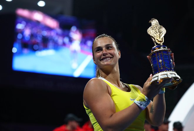 Arina Sabalenka je ob koncu februarja osvojila turnir v Dohi. FOTO: Reuters