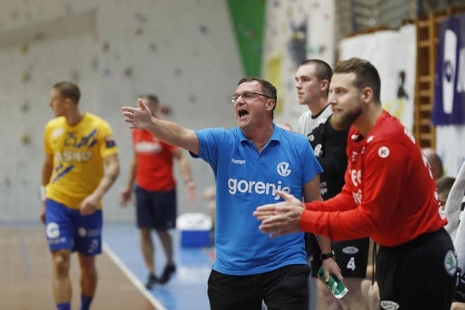 Zoran Jovičić je bil lahko ponosen na borbenost igralcev Gorenja. FOTO: Leon Vidic