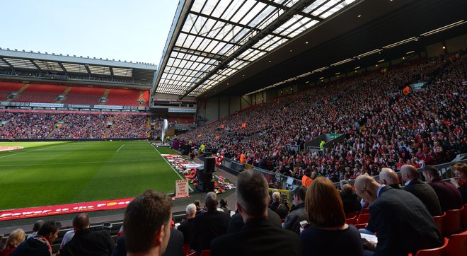 Štadion Anfield ne bo prizorišče mestnega derbija med Liverpoolom in Evertonom, toda nič hudega, pravijo pri Liverpoolu. FOTO: Paul Ellis/AFP