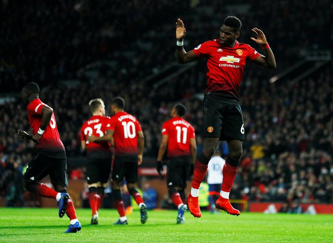 Manchester United svojim nogometašem v povprečju namenja najvišje plače med angleškimi klubi, a ima tudi najvišje prihodke. FOTO: Reuters