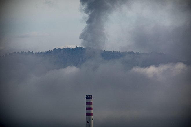 Tako veliko napravo, da bi lahko pretvorila izpušne pline teremoelektrarne, bo treba še izdelati. FOTO: Voranc Vogel/Delo