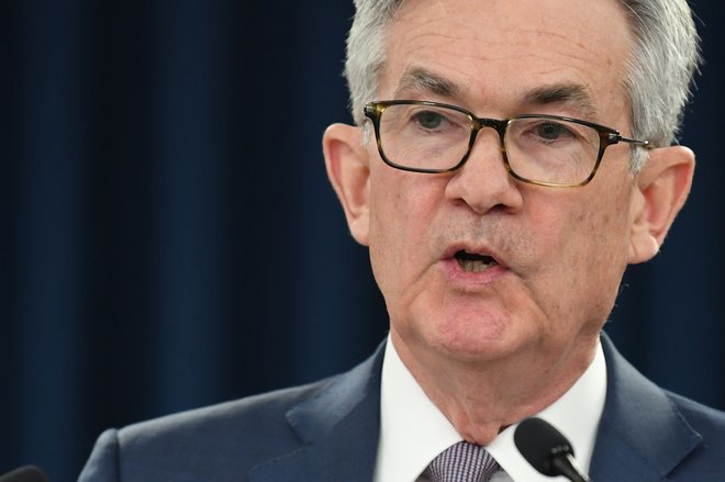 Šef Federal Reserve je izpostavil, da bo okrevanje ameriškega gospodarstva negotovo, posledice krize pa najbolj čutijo ranljive skupine. Foto Eric Baradat/AFP