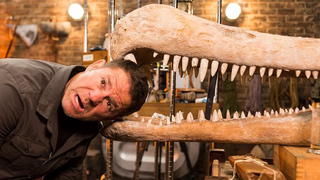 Zakaj bi hoteli, da vas požre dinozaver? FOTO: Steve Backshall/promo