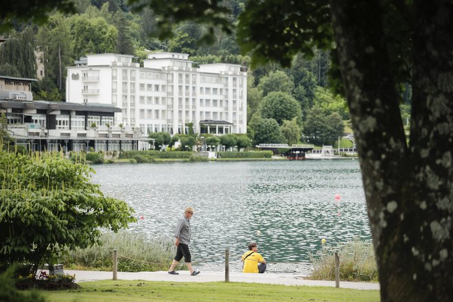 Podatki zavoda za zaposlovanje kažejo, da se je število brezposelnih med kadrom v turizmu povečalo že v času, ko je bilo mogoče izkoriščati ukrep čakanja na delo. FOTO: uroš Hočevar/Delo