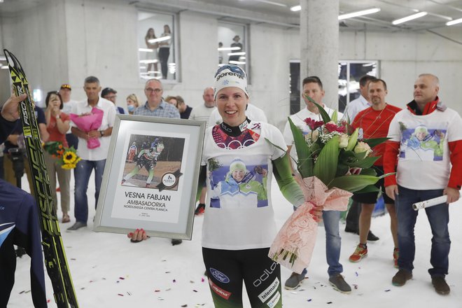 Vesna Fabjan je čustveno doživela zadnje dejanje v bogati športni karieri. FOTO: Leon Vidic/Delo