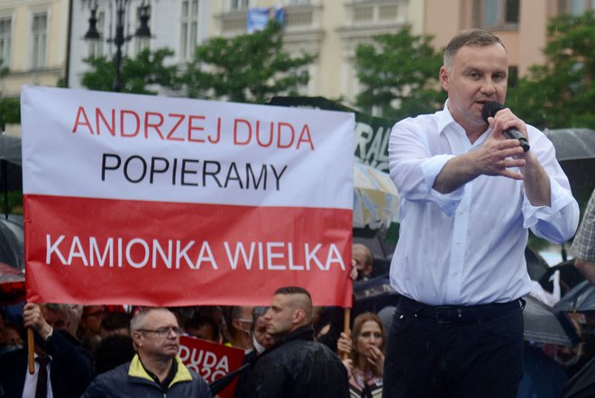 Predsednik države ima možnost veta, tako da bi lahko bil opozicijski predsednik trn v peti PiS.&nbsp;FOTO: Bartosz Siedlik/Afp