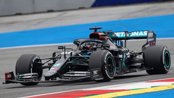 Lewis Hamilton je odlično štartal v vikend na avstrijskem Štajerskem. FOTO: Darko Bandic/AFP