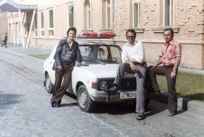 Celjski raketarji so se udeležili tudi parade ob zmagi nad fašizmom v Beogradu leta 1975. Rakete so pripeljali na strehi stoenke. FOTO: hrani Zgodovinski arhiv Celje