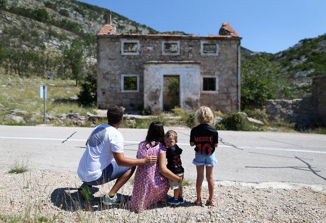 Slovenci kupujejo apartmaje za 100 do 300 tisoč evrov. FOTO: Antonio Bronic/Reuters