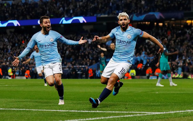 Sergio Agüero in Bernardo Silva sta imela prvi izziv po sodni novici iz Švice, ki je razveselila Manchester City. FOTO: Jason Cairnduff/Reuters