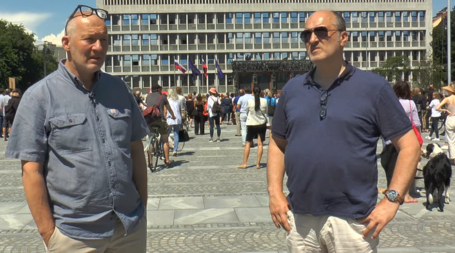 Ali Žerdin in Janez Markeš na Trgu republike. FOTO: Youtube/Zajem Zaslona