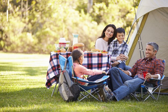 Prihodnost turizma se trenutno zdi bolj pod po šotorskim platnom kot v velikanskih hotelih.&nbsp;FOTO:&nbsp;Shutterstock