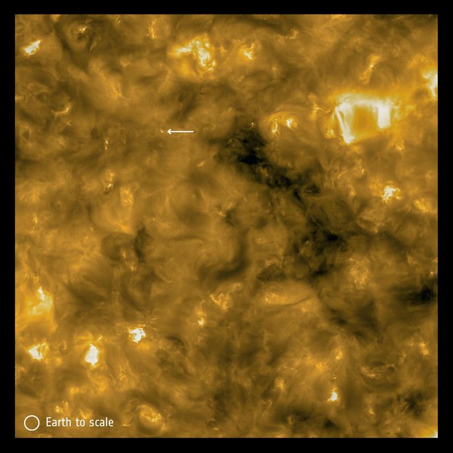 Sonce z oddaljenosti 77 milijonov kilometrov. FOTO: Solar Orbiter/EUI Team (ESA & NASA); CSL, IAS, MPS, PMOD/WRC, ROB, UCL/MSSL