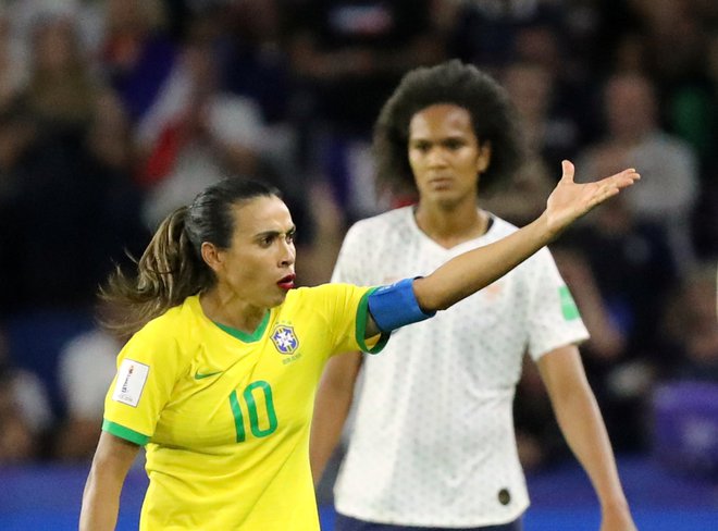 Brazilki Marti, ki je že pri 33 letih, se izmika svetovna lovorika, a se lahko tolaži z nazivom najboljše strelke na svetovnih prvenstvih. FOTO: Reuters