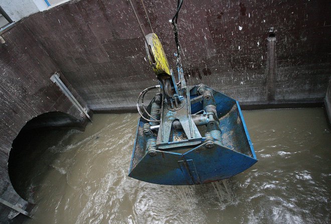 Težave se zgolj povečujejo. FOTO: Jože Suhadolnik/Delo