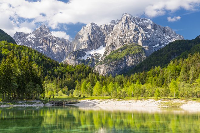 Čudoviti razgledi se ponujajo pohodnikom, ki se odpravijo na 270-kilometrov dolgo pot Juliana. FOTO: Turizem Kranjska Gora