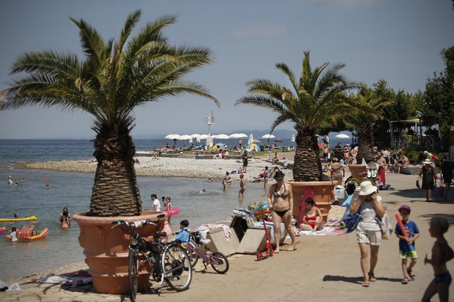 Plava laguna bo naslednje leto točno tam, kjer je zdaj.&nbsp;FOTO: Jure Eržen/Delo