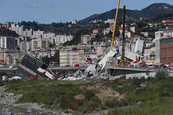 Zdaj pod viaduktom ne živi nihče več. FOTO: Antonio Calanni / AP