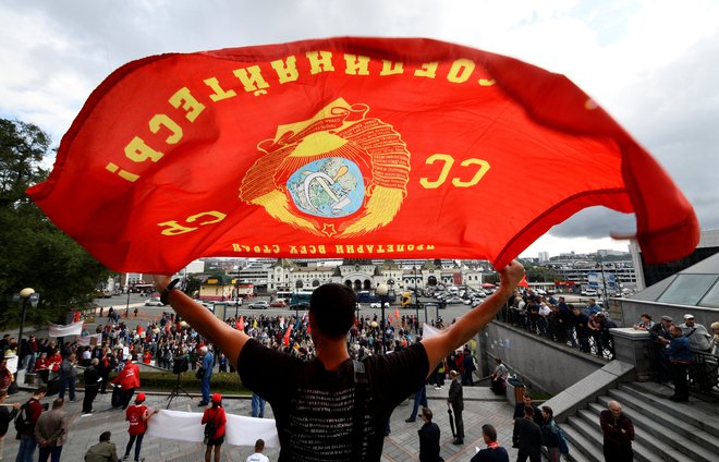 Nezadovoljstvo nad reformami so nekateri izražali na protestih po več ruskih mestih. Foto: Reuters