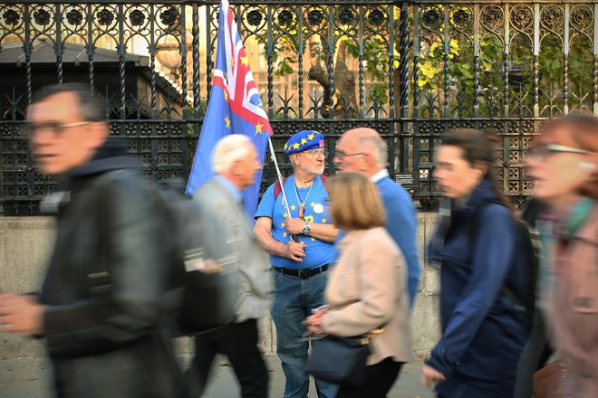 Brexit se je izkazal kot čista katastrofa. Konec leta ni jasno niti to, ali Združeno kraljestvo hoče zaloputniti vrata Evropske unije ali ne. FOTO Jure Eržen/Delo