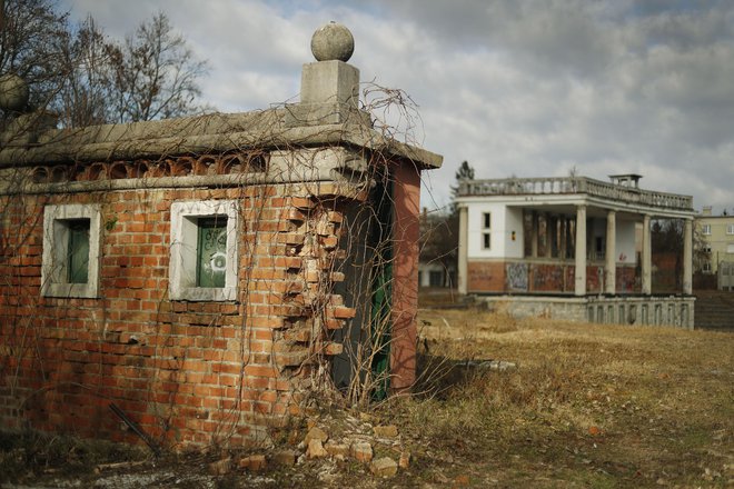 Saga s pridobivanjem okoljevarstvenega soglasja za prenovo bežigrajskega stadiona sega v leto 2010 in še ni končana. Foto Leon Vidic